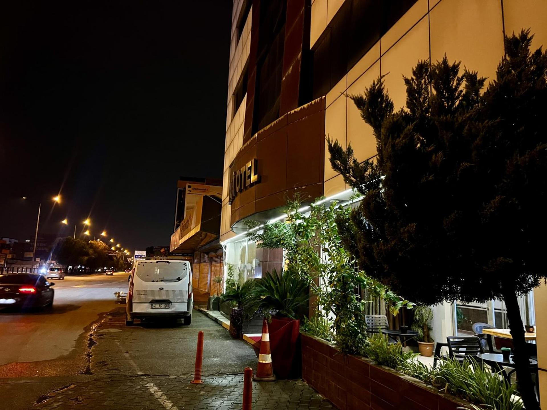 Otel Madi Adana Zewnętrze zdjęcie